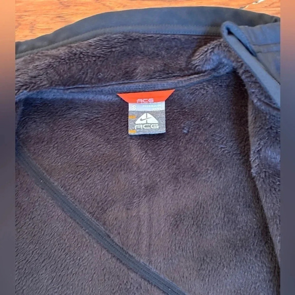 Nike ACG FullZip  Fleece Lined Mock Neck Soft Shell Jacket Women’s Size S - Picture 11 of 12